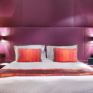 Camera con letto king size